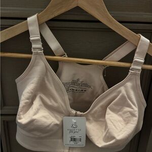 NWT Annette Post Surgical No Wire Bra 34DD Beige